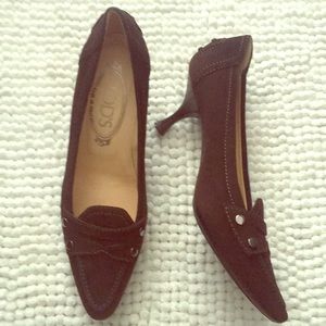 Kitten Heel Tod’s Suede Pumps in rare 34 1/2 size